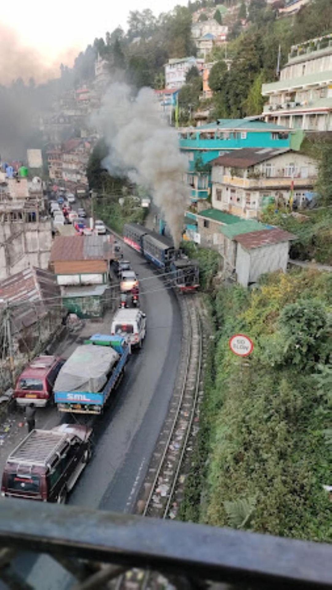 Hotel Himalayan Queen , Darjeeling Дарджилинг Экстерьер фото